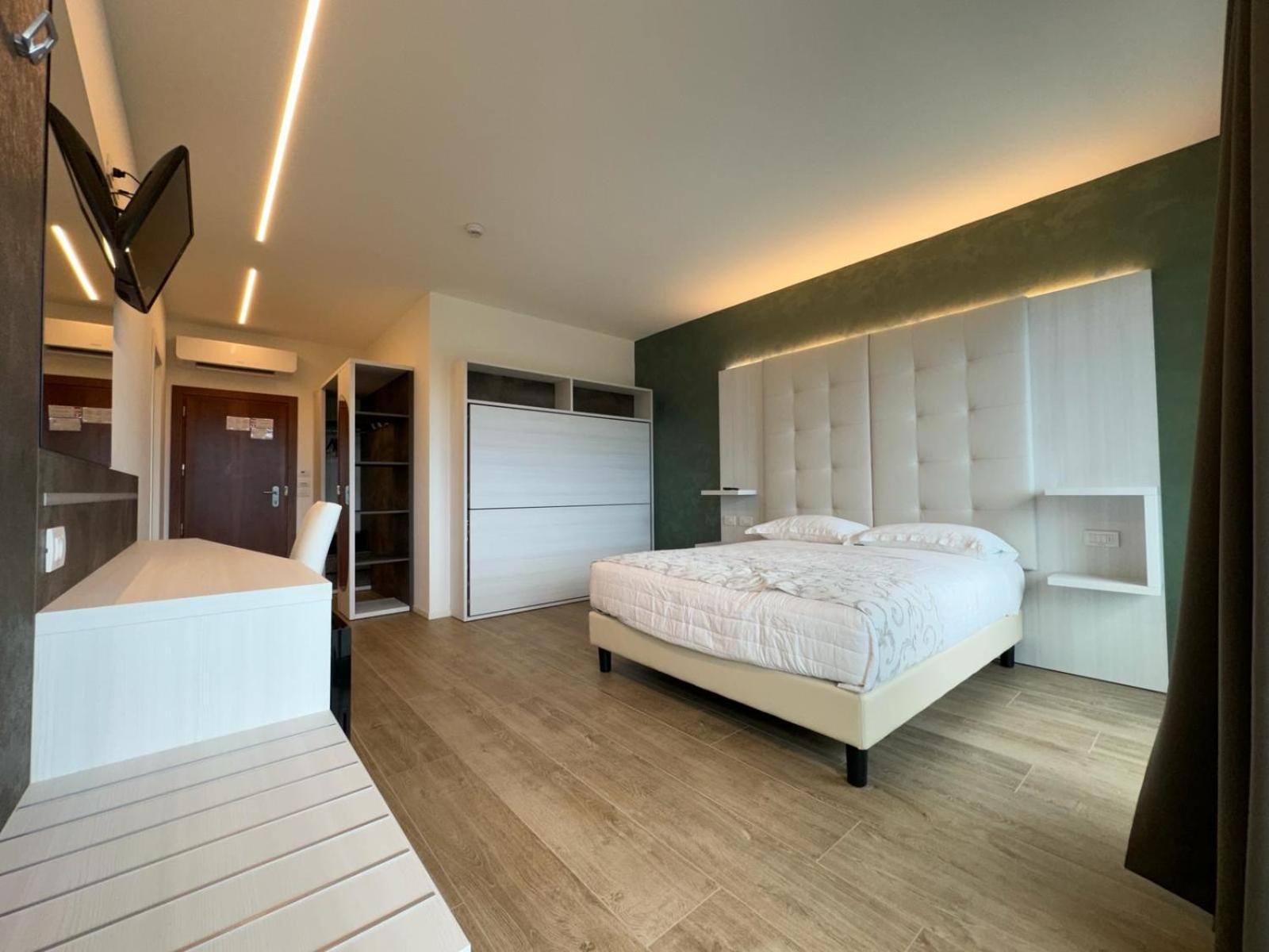 Hotel Franz 비비오네 외부 사진