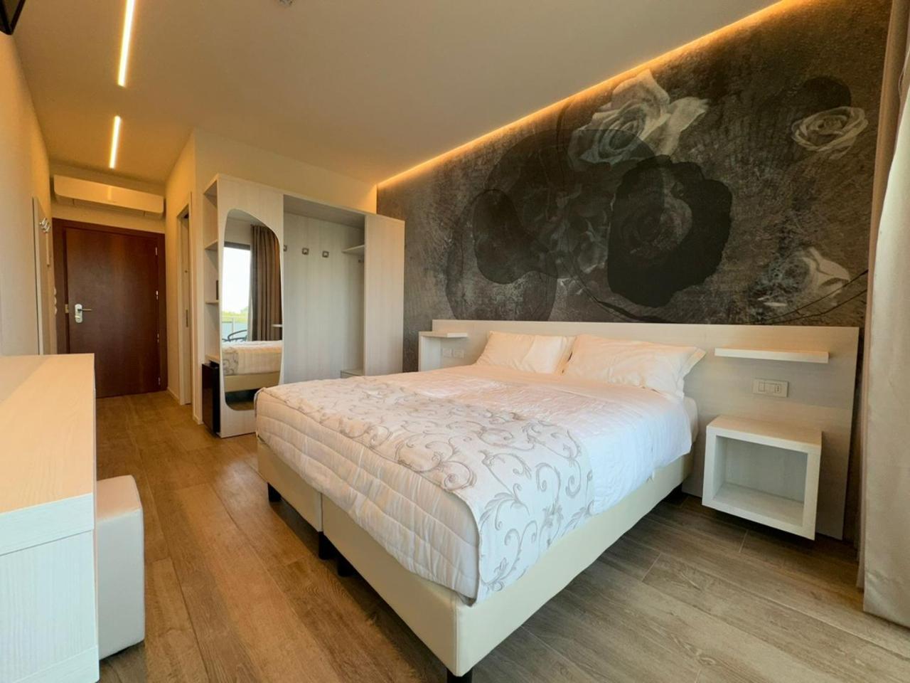 Hotel Franz 비비오네 외부 사진