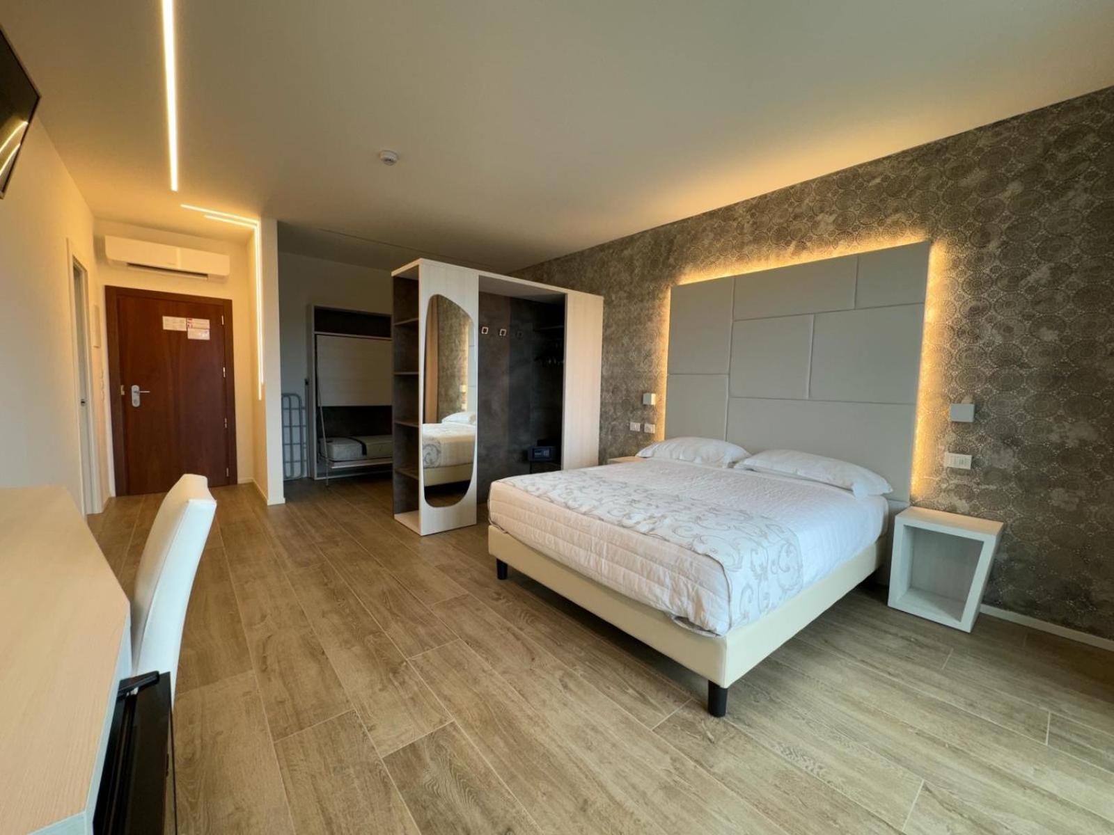 Hotel Franz 비비오네 외부 사진