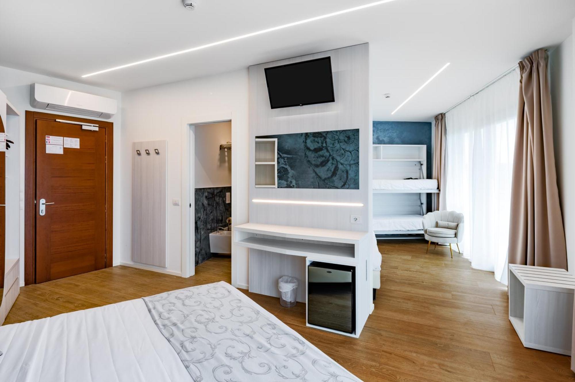 Hotel Franz 비비오네 외부 사진